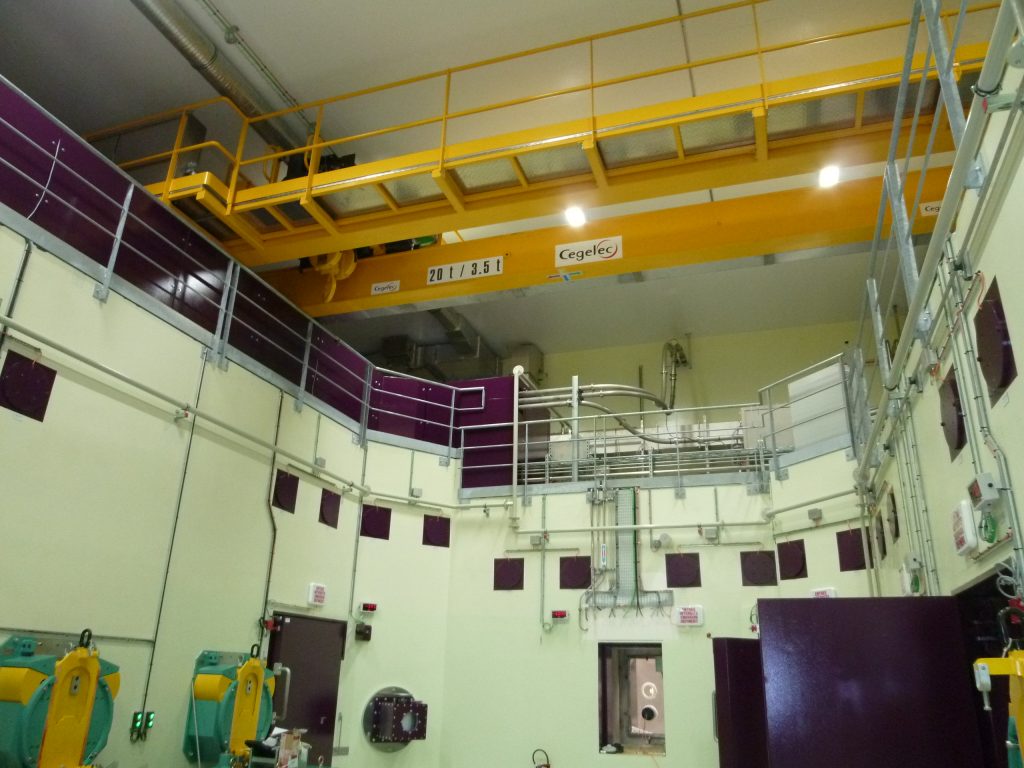 Laboratoire LIDEC Pont de manutention et portes blindee